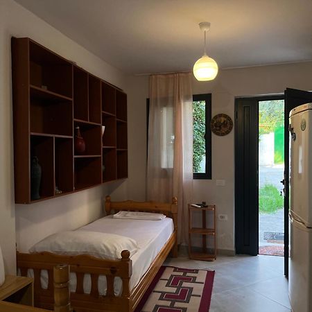 Rei'S Place Vlore Exterior photo