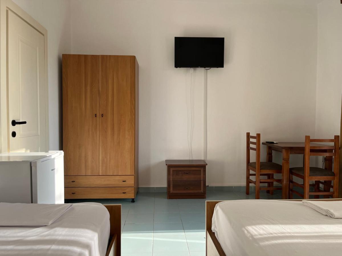 Rei'S Place Vlore Exterior photo