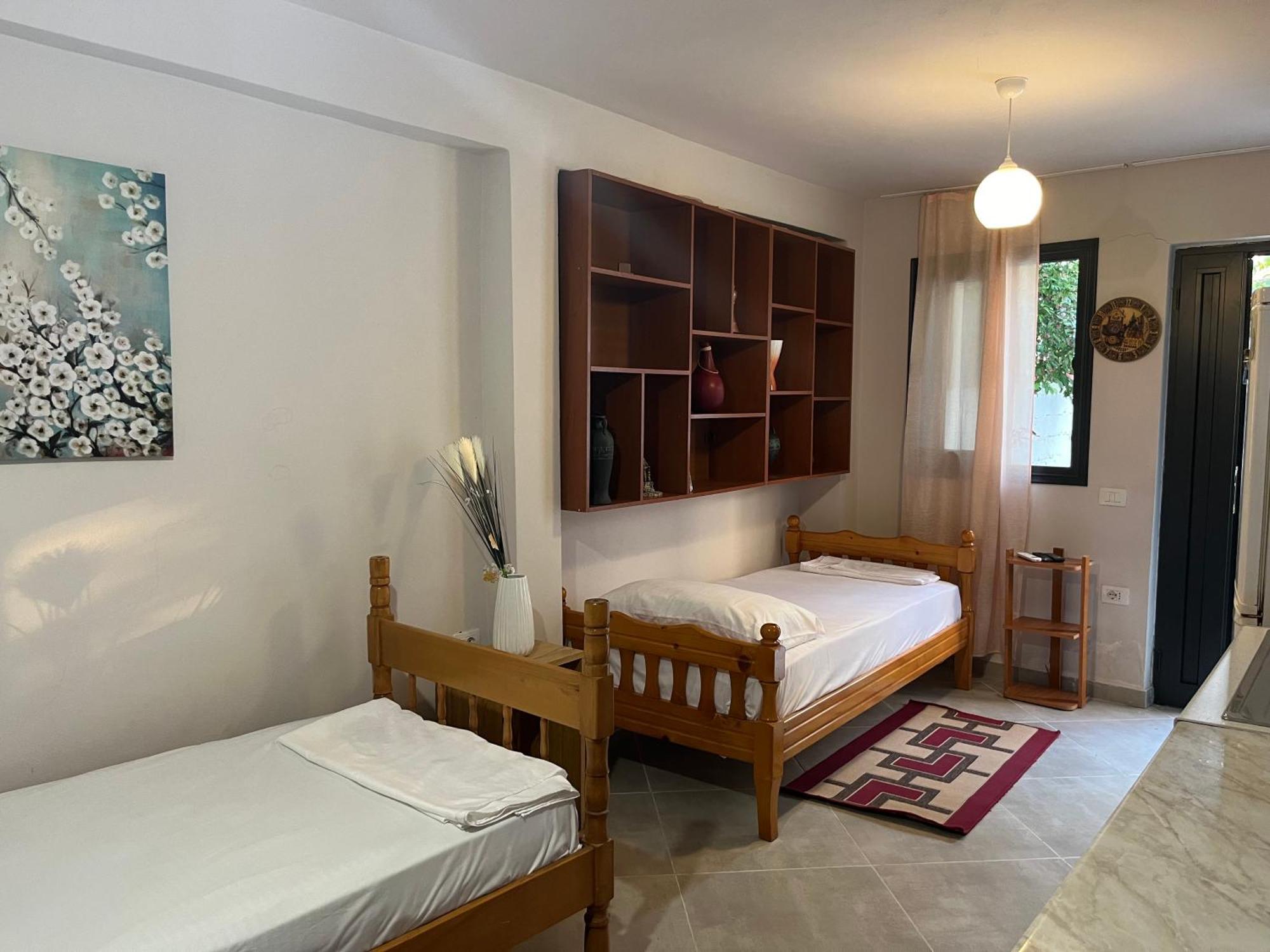 Rei'S Place Vlore Exterior photo