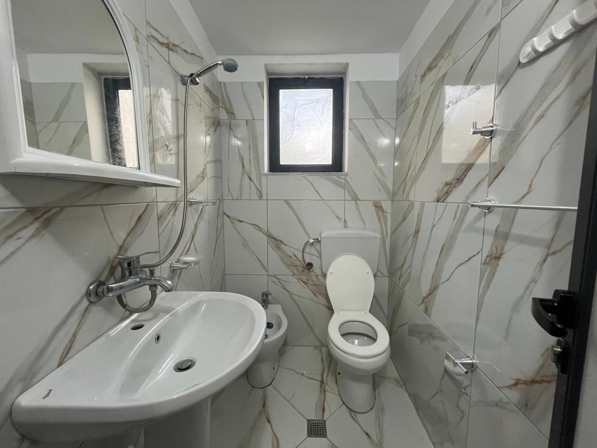 Rei'S Place Vlore Exterior photo